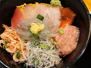 海鮮彩海丼